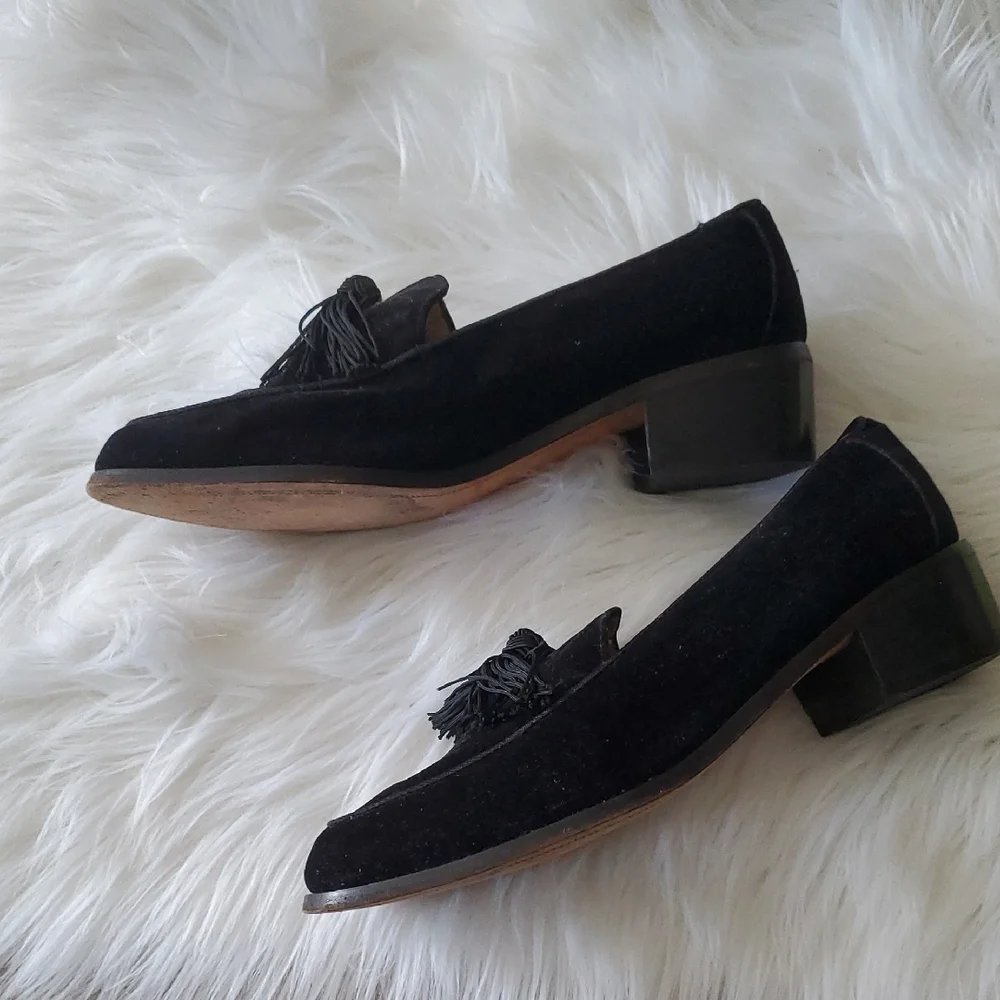 Jones New York Black Vintage Suede Slip On Loafers with Embroidered Design 6.5 - Picture 3 of 15